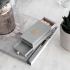 Gråt matchbox cover i mat pulverlakeret stål med messingdetaljer og tændstikker
